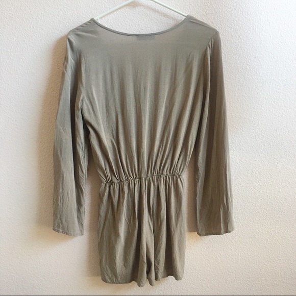 🌟Fashion Nova taupe lace-up playsuit - Picture 4 of 4